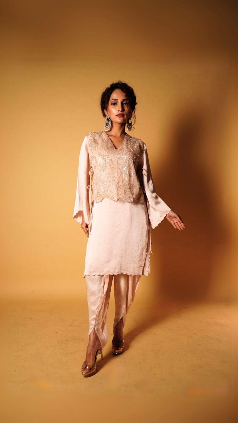 Organza bib kurta set - Image 2
