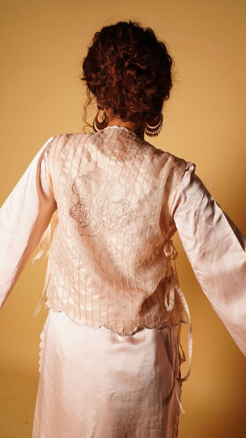 Organza bib kurta set - Image 6