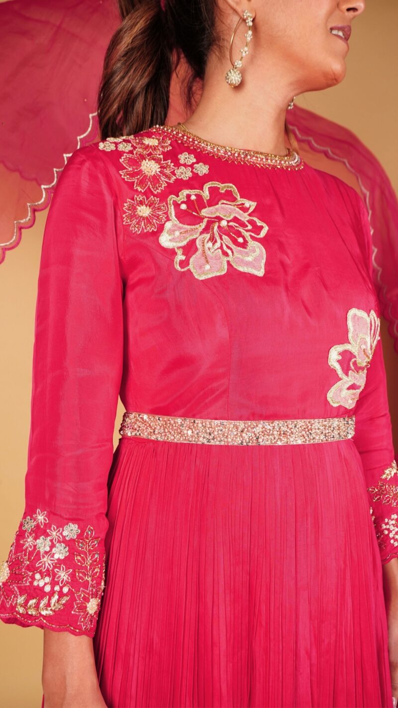 Blooming creasing Anarkali set - Image 5