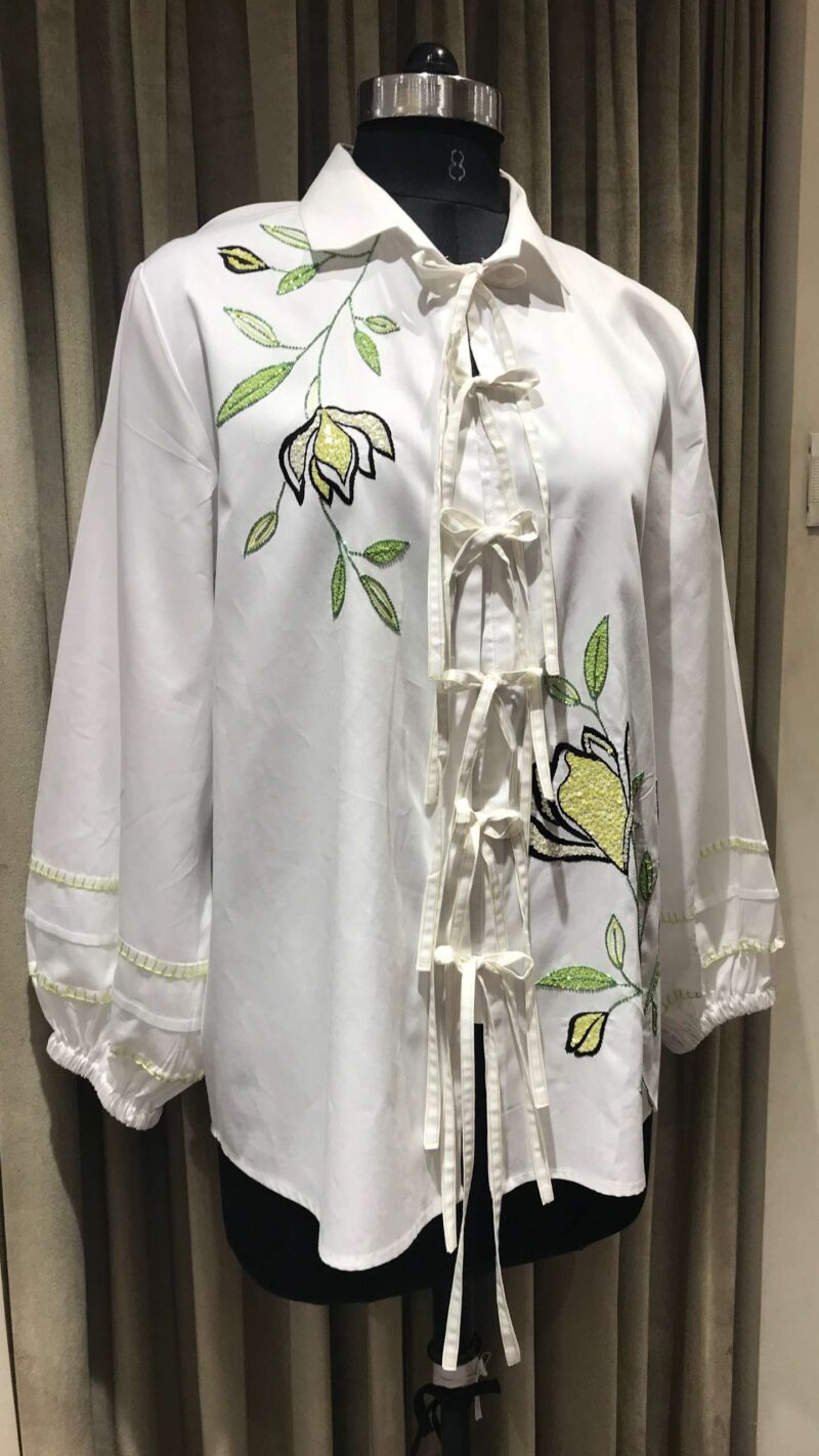 Front tie up black flower shirt