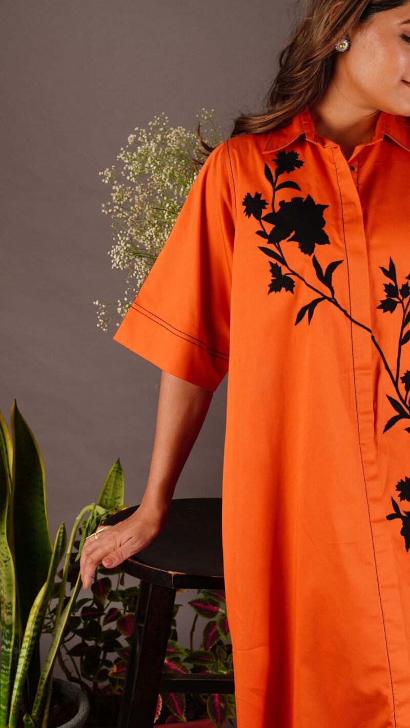 Hibiscus flower appliqué dress - Image 3