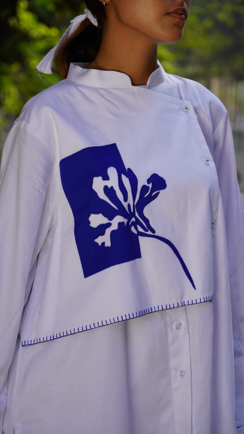 Blue appliqué flower shirt